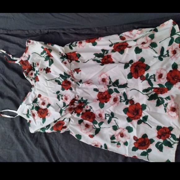👗SHEIN, Floral Print, Romper, Large, NWOT👗 - Picture 4 of 5